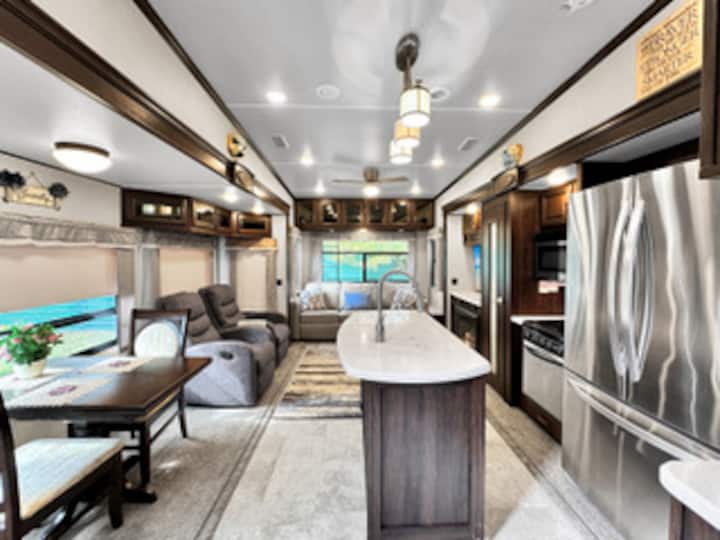 fancy rv rental