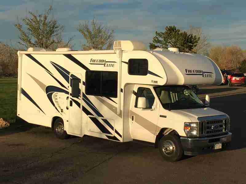 renting an rv for family vacation